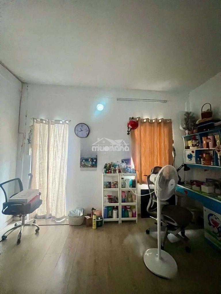 ❤️❤️ Chính chủ gởi bán căn hộ lầu 2 thang bộ chung