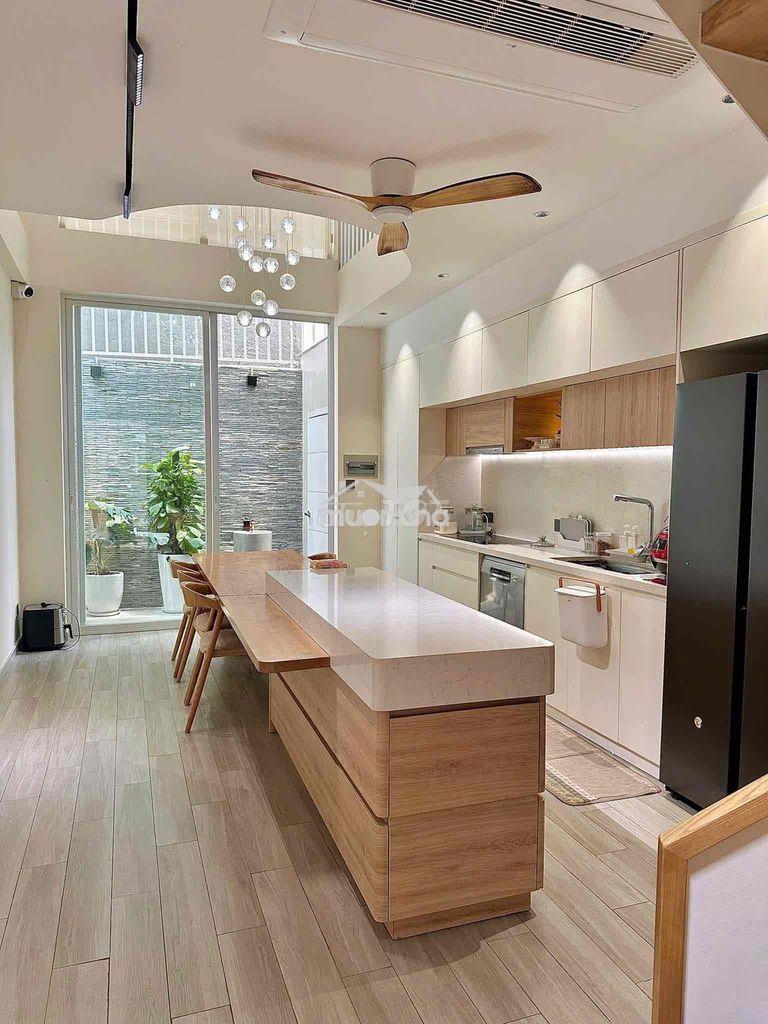 Nhà 3 tầng full nội thất cao cấp sân đậu xe hơi hẻm 175 tăng nhơn phú - Ảnh 2