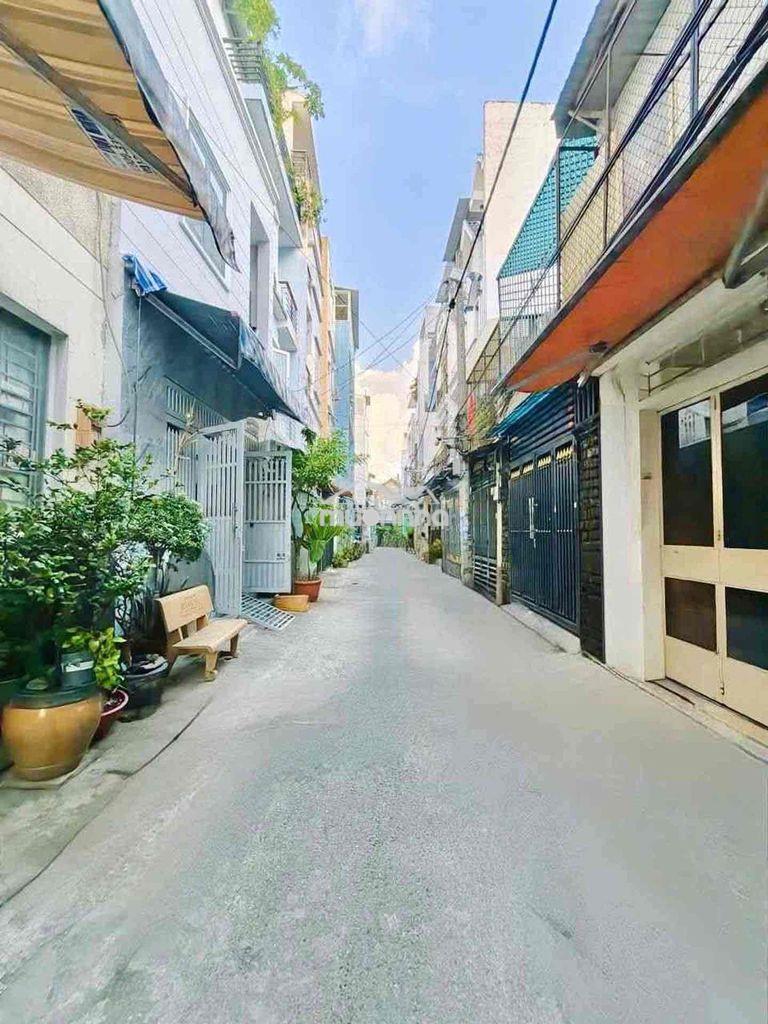 Ngay vườn lài tân thành - 4x13 4 tầng - oto tới nhà. chào 6.7 tỷ
