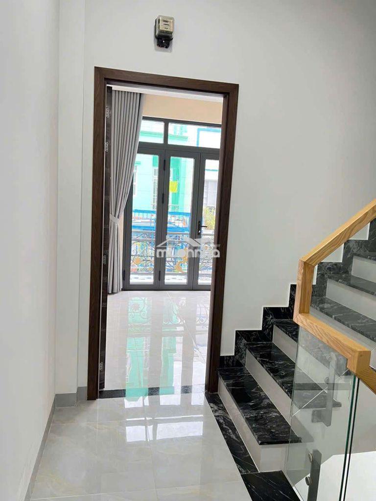 Cho thuê nhà nguyên căn 4 phòng ngủ 4 máy lạnh hẻm xe hơi - 4