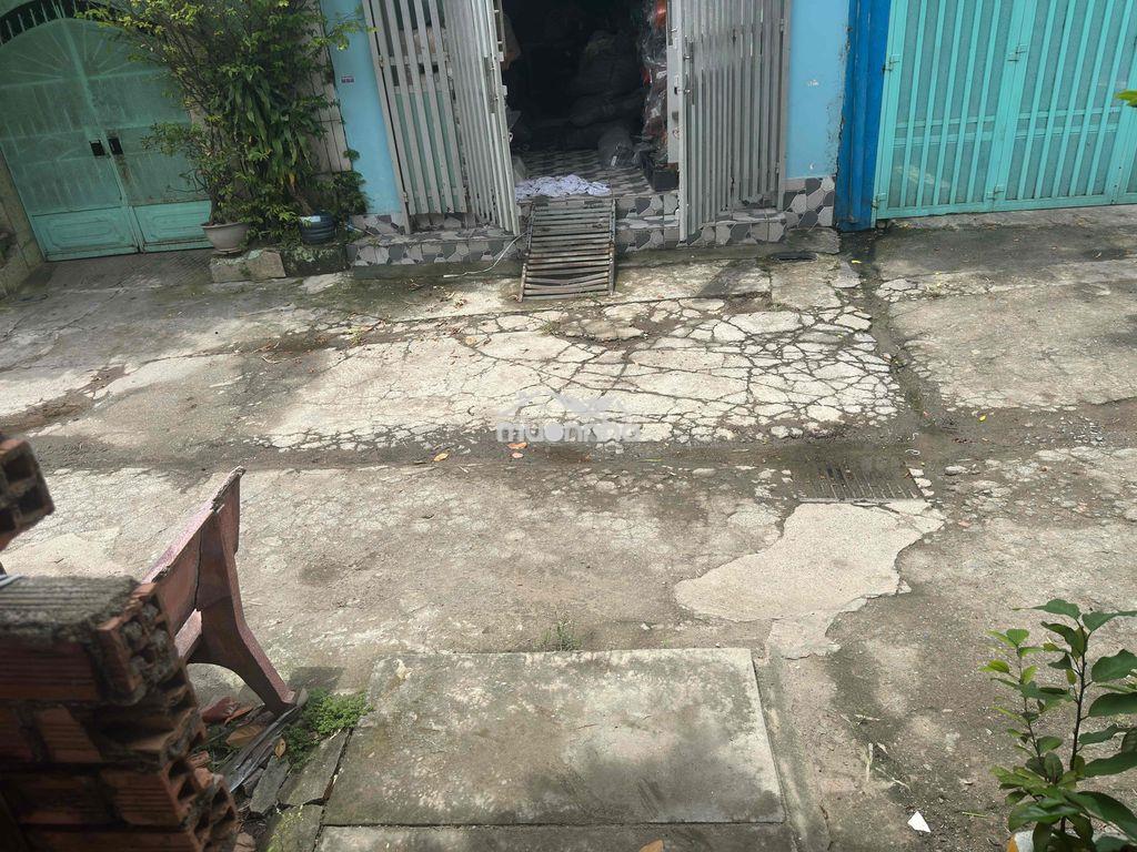 Bán nhà 4m x20m 1 trệt 1 lầu đường trước nhà 7m - Ảnh 2