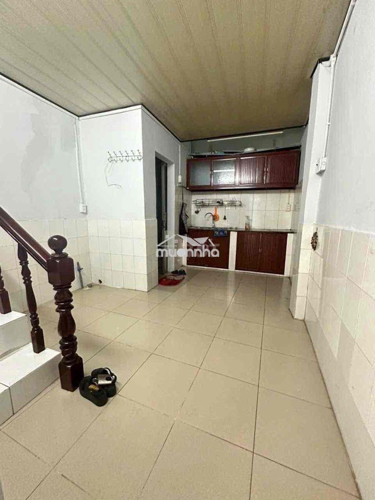 Bán nhà hẻm thông lạc long quân p11 tân bình. dt: 3m3 x 17m 1 lầu 5ty2 - 2