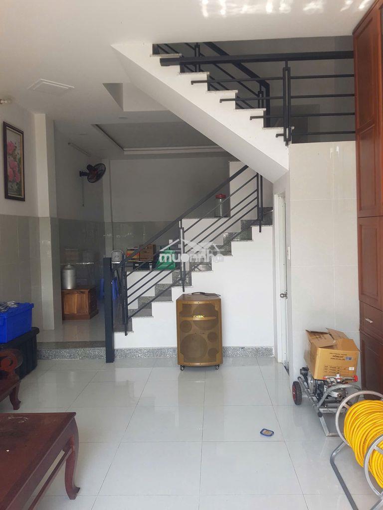 Chính chủ bán nhà liên khu 5-6 2 phòng ngủ đường ô tô 3ty4