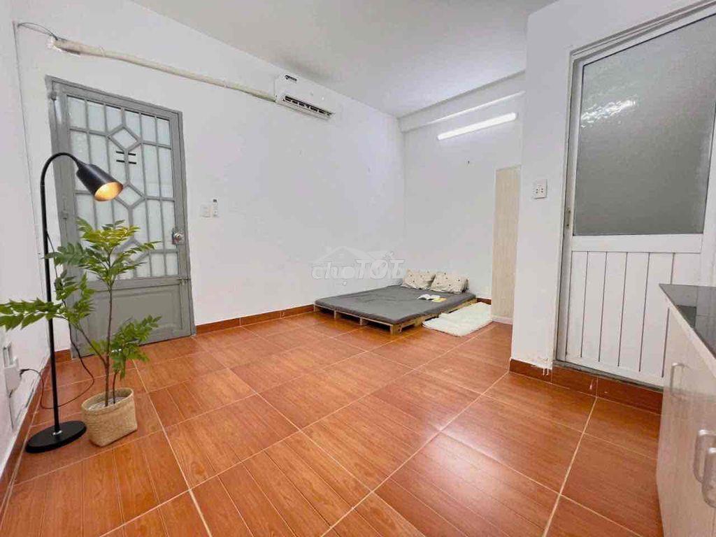 Studio full nội thất cửa sổ trời - ngay trần văn đang - Ảnh 3