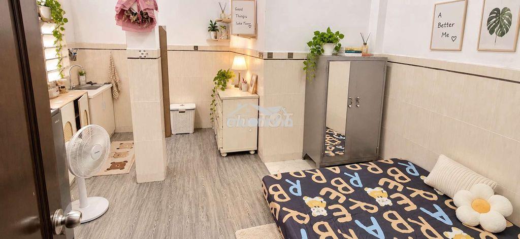 2 cửa sổ trời có máy lạnh | wc riêng | hẻm lớn cao đạt - Ảnh 2