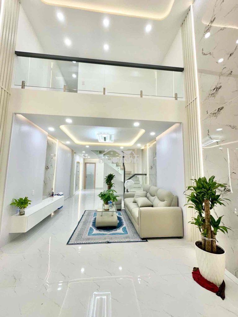 Nhà mới đẹp tân phú giáp q.11 - dưới 100tr/m2