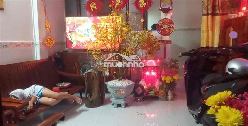 Toi càn bán nhà chính hẻm rọng thoán mát cách duòng lón 1 can