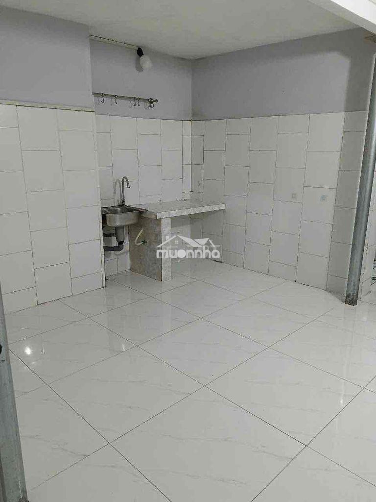 Cho thuê phòng trọ gần siêu thị mega, ngã tư địa chất - Ảnh 2