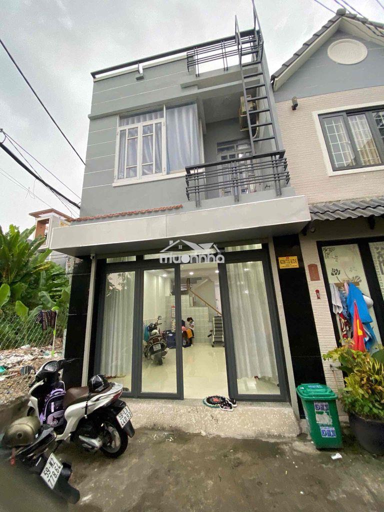 Nhà hẻm xe hơi 639 hương lộ 2 cafe 50tr - Ảnh 4