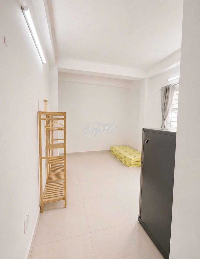 Cực phẩm! phòng rộng - nhà vệ sinh riêng - nội thất -giờ giấc tự do - Ảnh 2