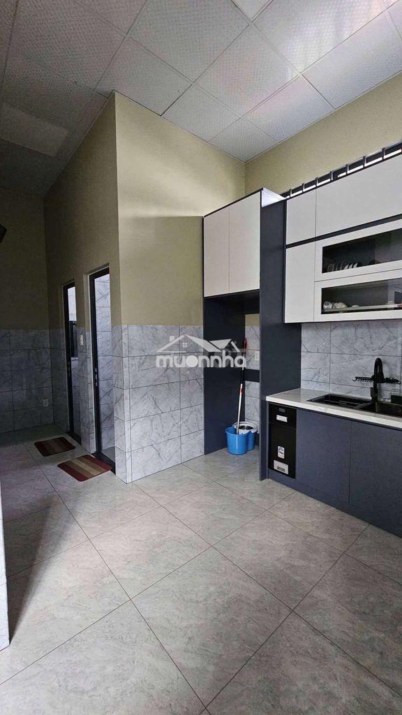 Cho thuê nhà mặt tiền gần chợ dĩ an  - 2