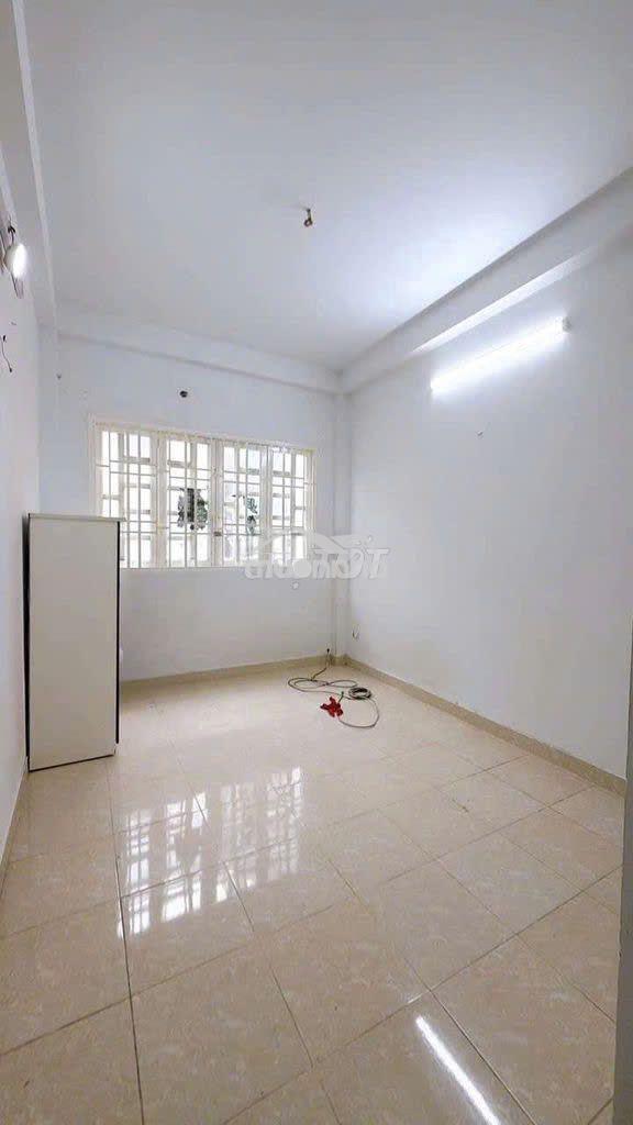 Cho thuê nhà nc hẻm 3m (xe ba gác) đoàn văn bơ, p.10, q.4, 10.5tr - 3