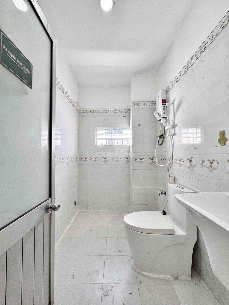 Căn hộ ban công full nội thất gần ueh hồ con rùa trung tâm q3 gần q1 - Ảnh 3