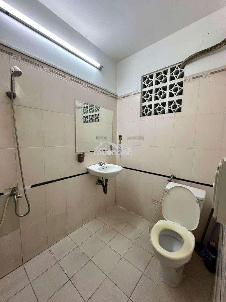 Cho thuê 2 phòng ngủ, 3-4 người ở, sát công viên gần đh iuh và vlu - Ảnh 2