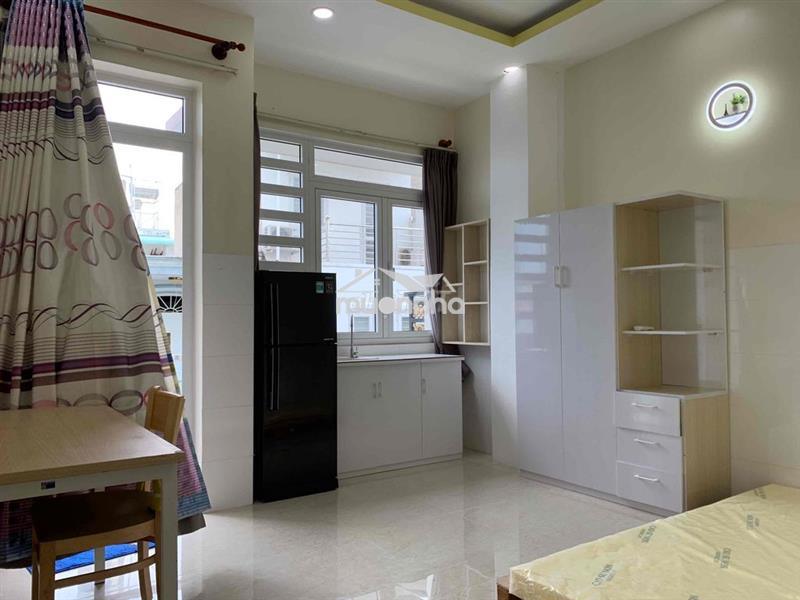 Ban công,full nội thất,trung tâm him lam