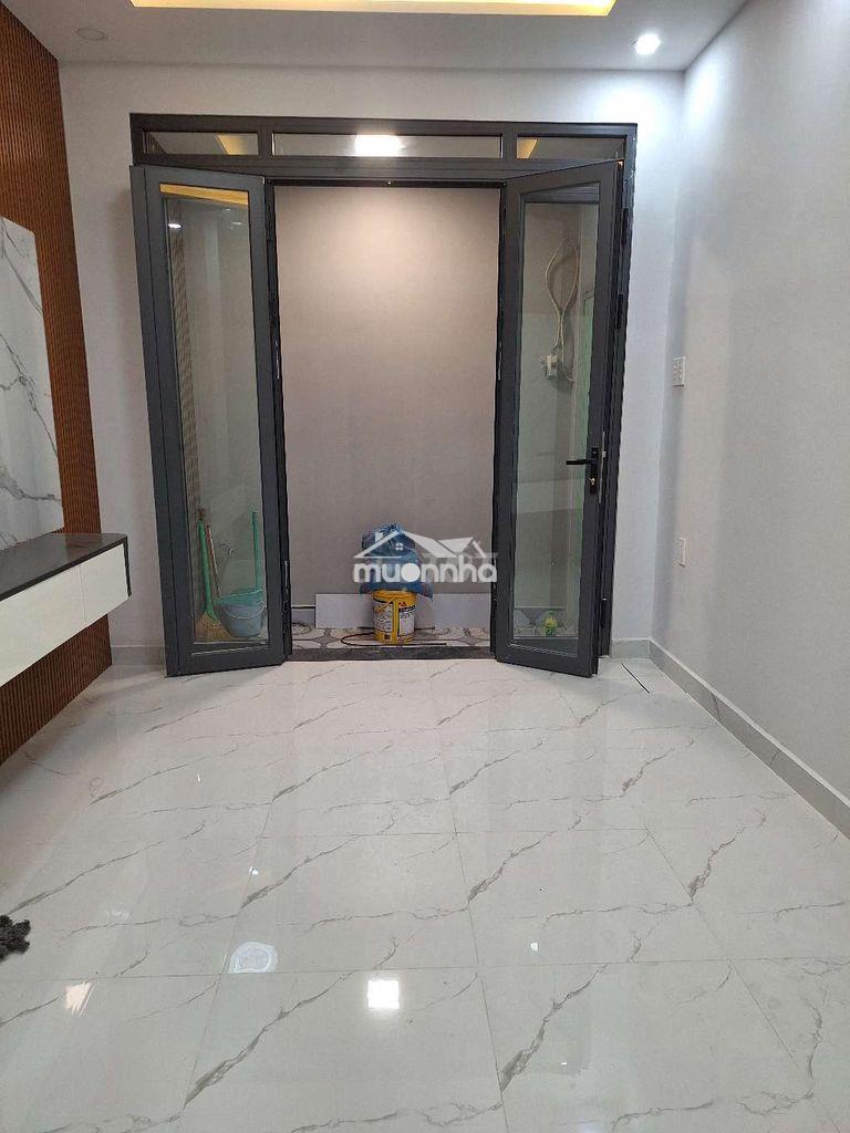 Bán nhà hẻm 30 lâm văn bền, tân hưng, quận 7,dtsd:54m,2pn,giá hơn 3ty