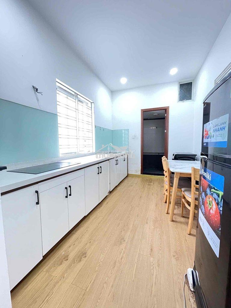 Căn hộ 2 phòng ngủ full nội thất máy giặt riêng rộng rãi thoáng mát - Ảnh 2