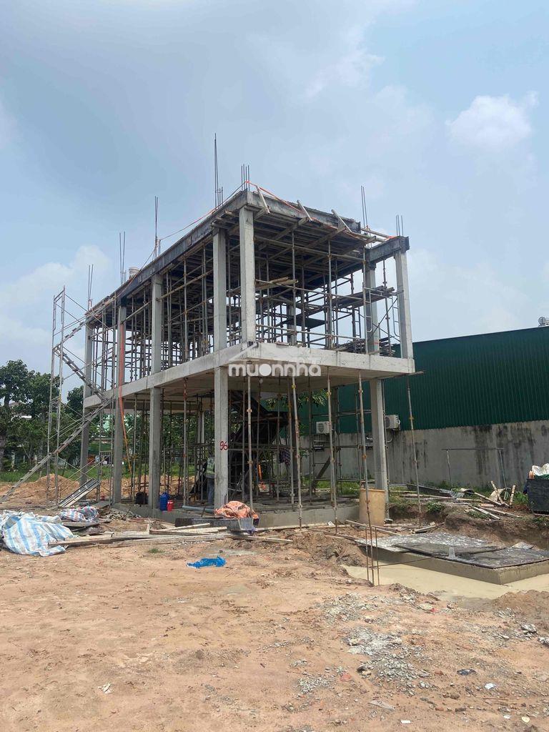 Bán nhà phố 3 tầng có 3 mặt tiền thoáng mát ngay gần siêu thị eaon tp - Ảnh 3