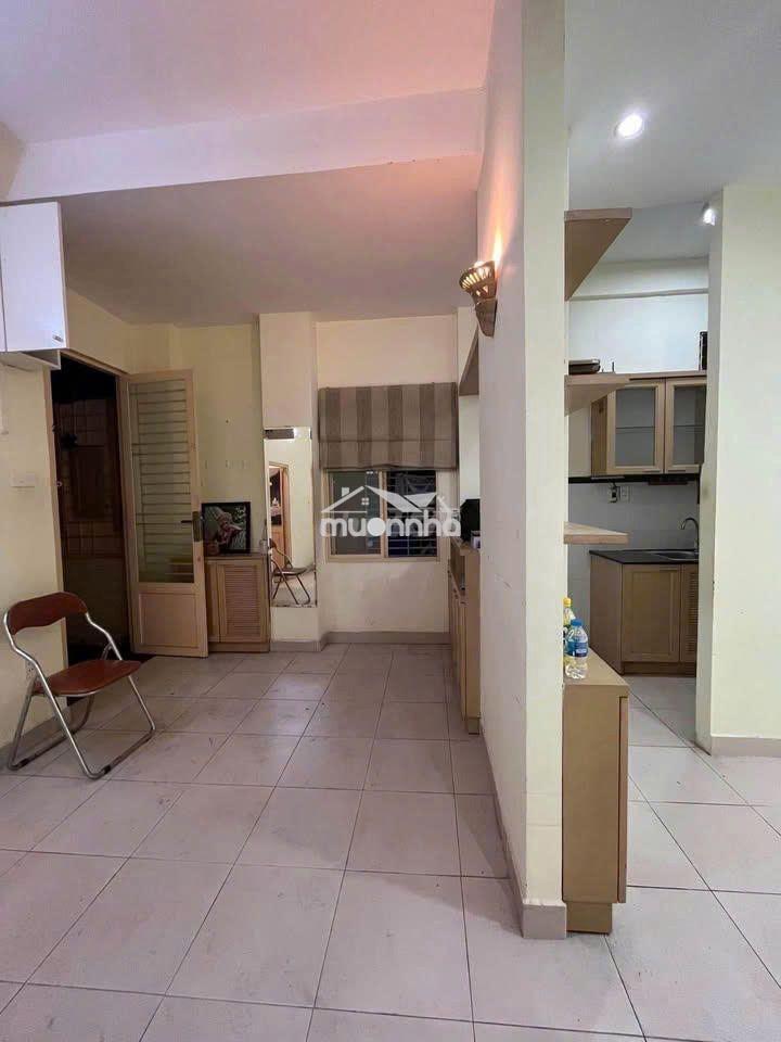 Chung cư võ thị sáu quận 3, ko nội thất thang bộ 1pn giá thuê 10 tr/th