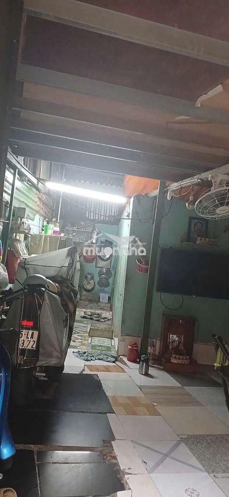 Bán nhà nhỏ 40m2 hẻm 384 nguyễn tri phương gần chợ dĩ an 2 hẻm xe hơi