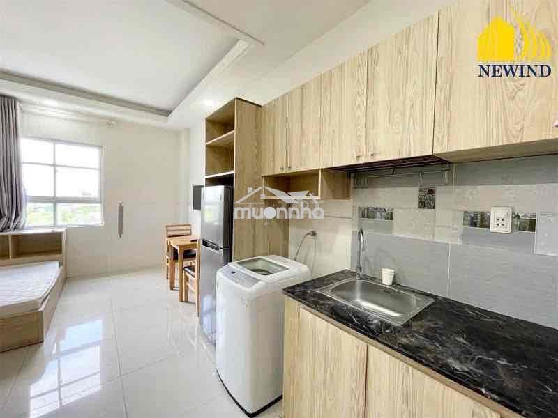 Sẵn phòng studio ban công thoáng, sau lưng vincom lê văn việt