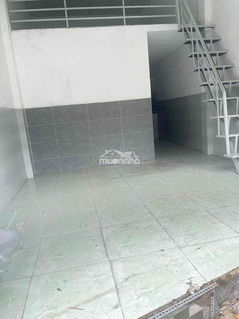Cho thuê kiot 1 phòng ngủ có gác mặt tiền đường gần go dĩ an
