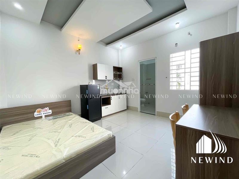 Studio cửa sổ full nội thất gần đh ufm