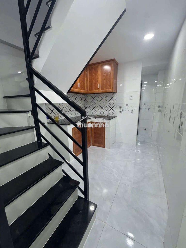 3 tỷ - vài bước ra mặt tiền - ngay trần hưng đạo- huỳnh mẫn đạt q5 - Ảnh 2