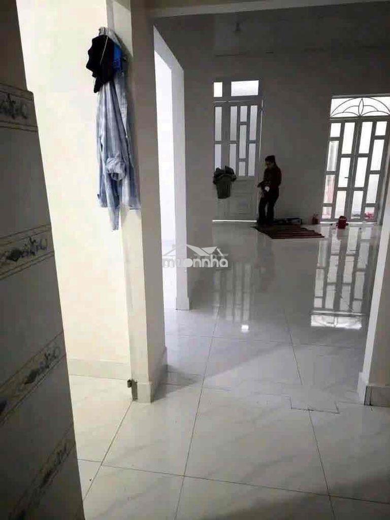 Nhà ngay chợ cổng 10 long bình sát công viên tam hiệp cấp 4 dễ decor - Ảnh 3