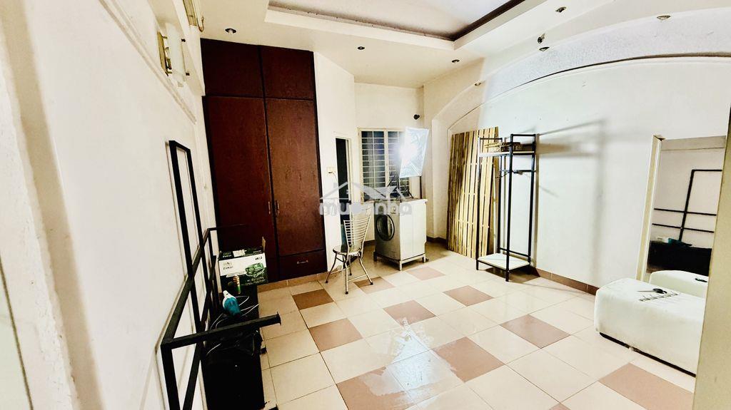 Dư ở cho 2 nữ thuê phòng lối đi chung - Ảnh 2