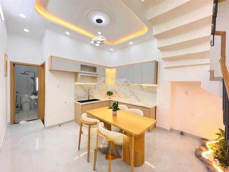 Bán nhà hẻm q10, 4x5m, 3 tầng, 3.8 tỷ tl