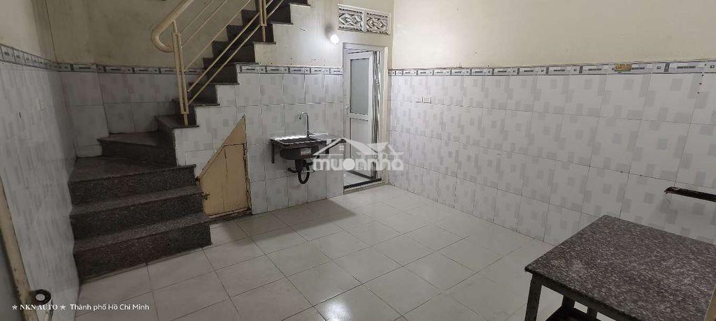 Cho gia đình thuê nhà nguyên căn liền kề 1 trệt 2 lầu - Ảnh 2