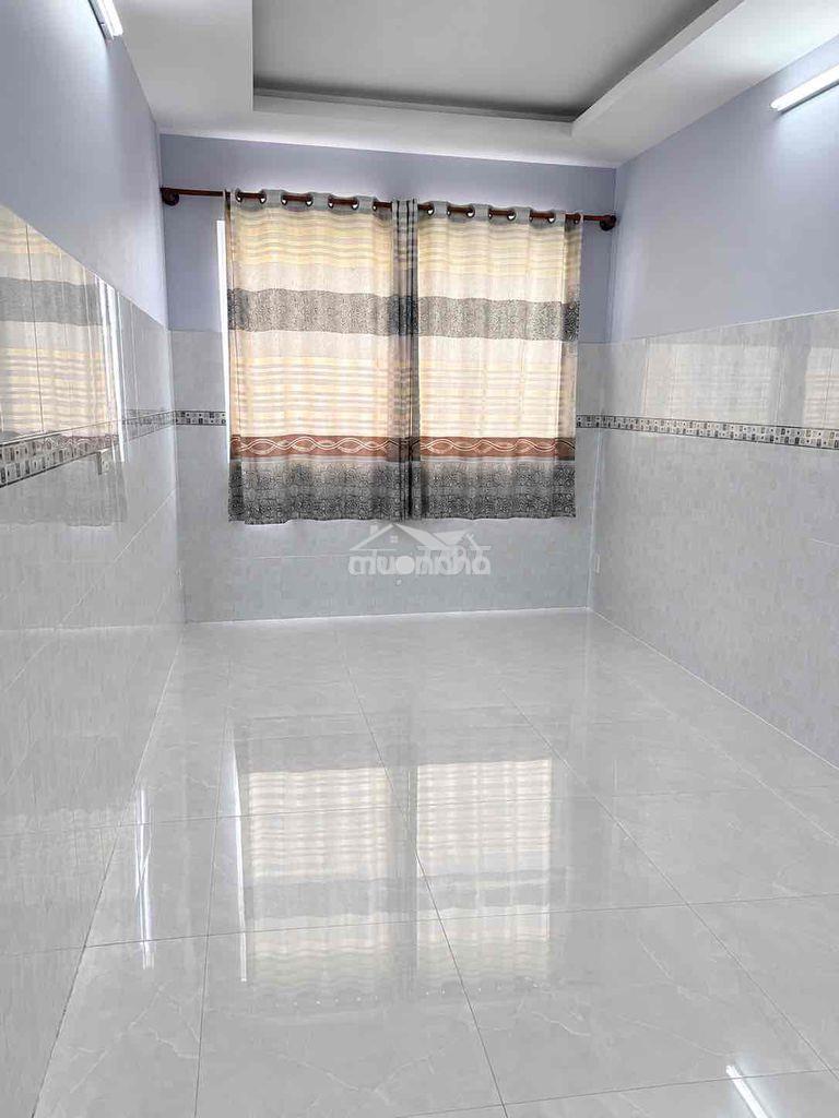 Cho nữ thuê - bao điện nước - gần đh nguyễn tất thành