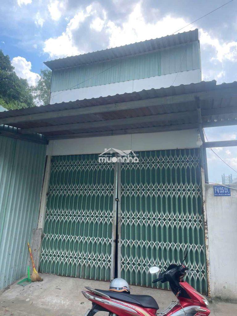 Nhà thuê có đất trồng rau 4_30 có nhà tôn đường lại hùng cường vlb.