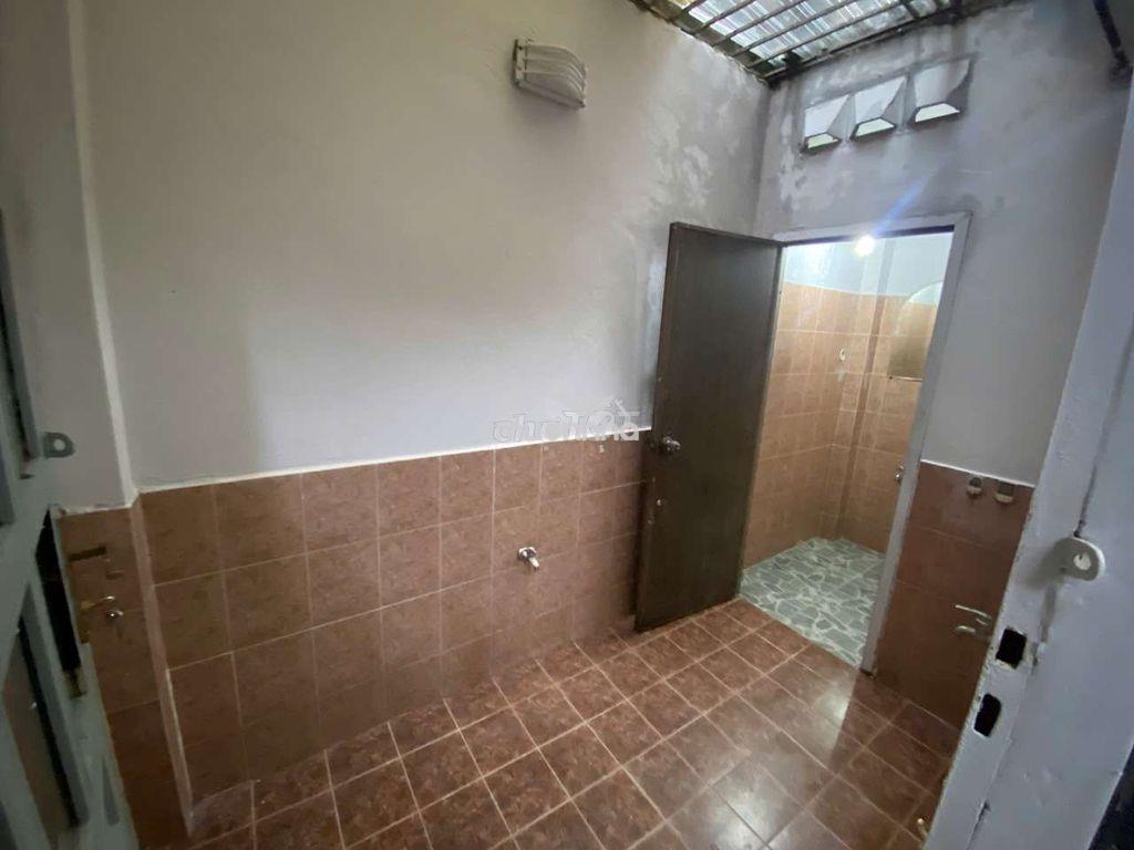 Cho thuê phòng trọ bình thạnh , đh hutech, đh  ngoại thương  - Ảnh 2