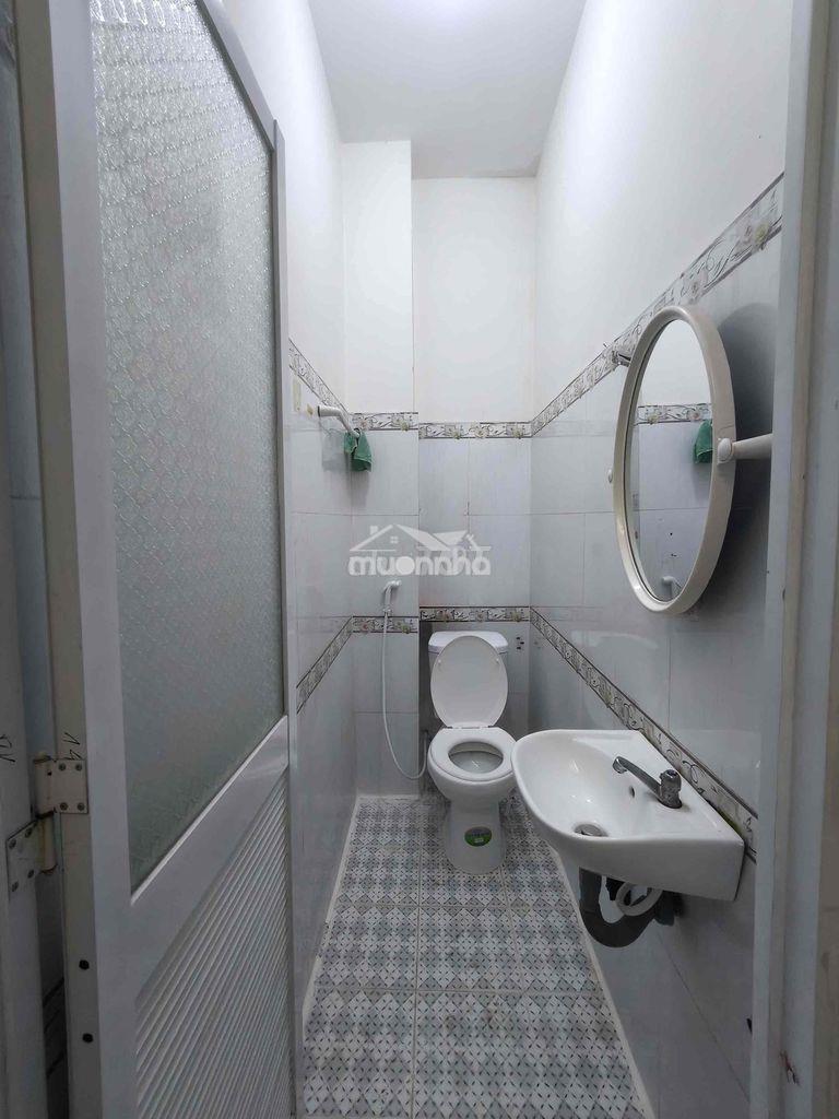 Q6 - bà hom 2pn 2wc 3,5x10 hẻm xe hơi - Ảnh 3