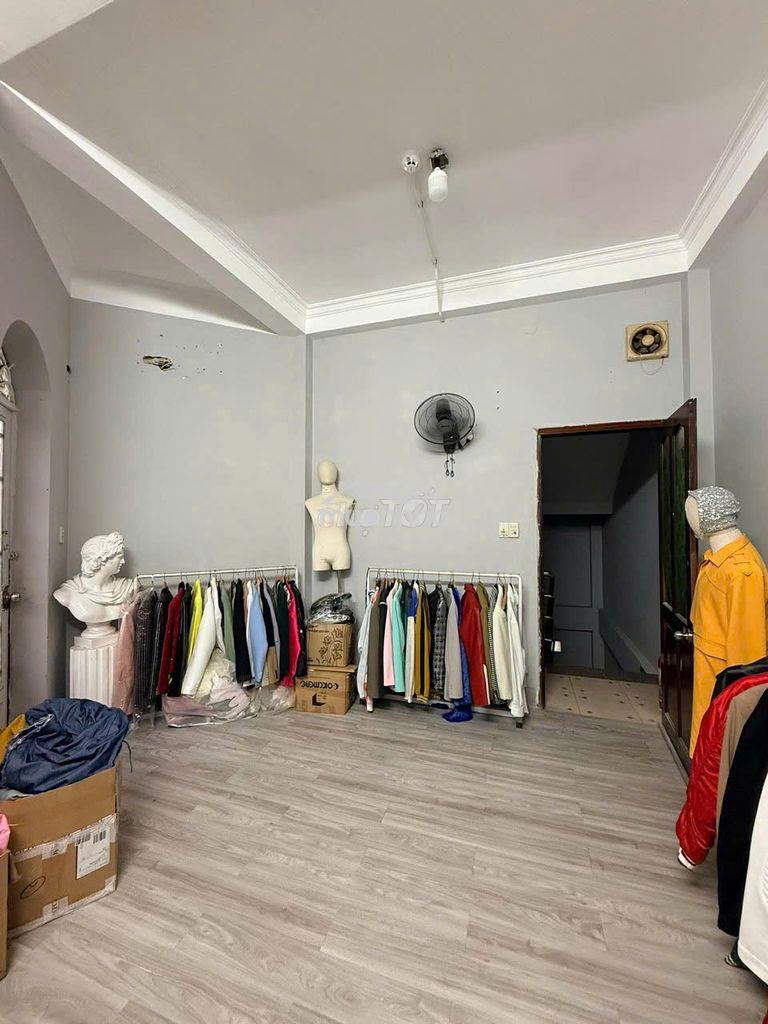 Cho thuê tầng 1 lê văn duyệt 2 phòng ngủ 8tr5 - Ảnh 2