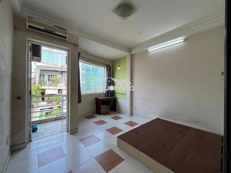 Cho thuê 2 phòng ngủ ban công 60m2 ngay tân định quận 1 sát ueh isb