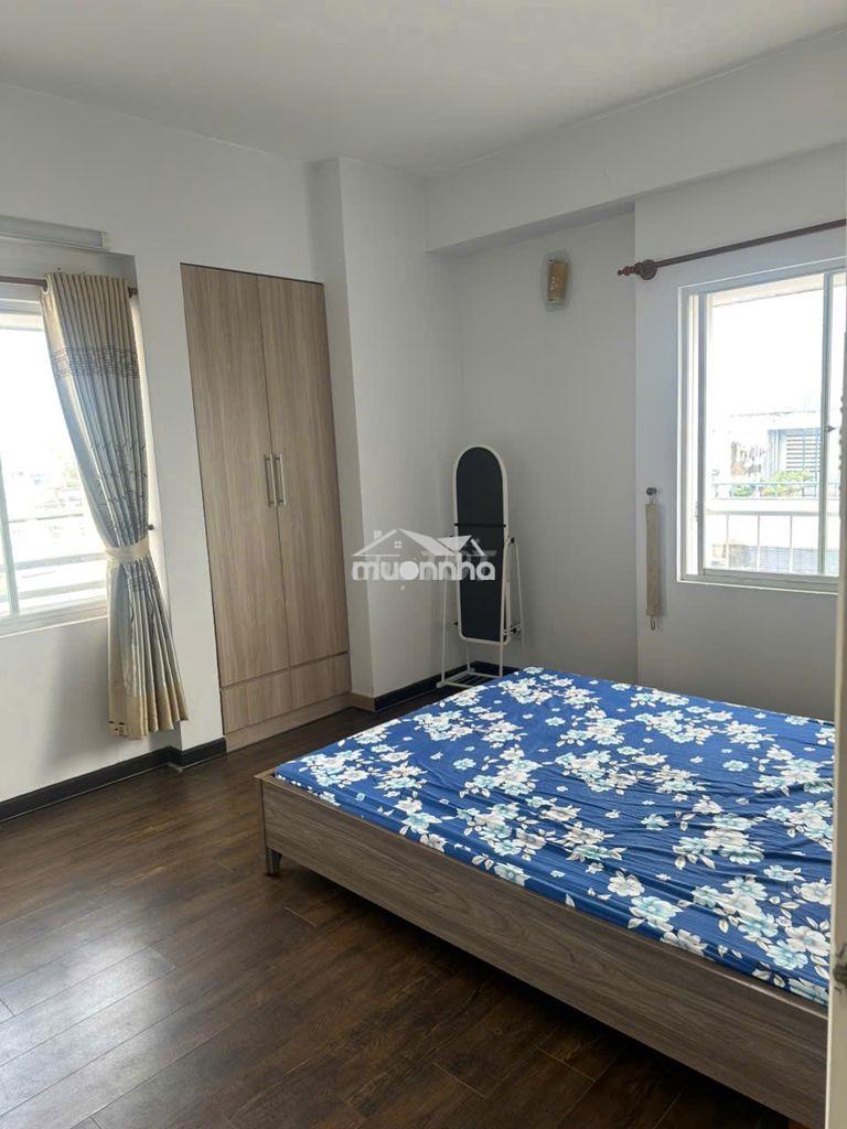Chính chủ bán cc lý thường kiệt, quận 11, 63m2, 2pn, thang máy