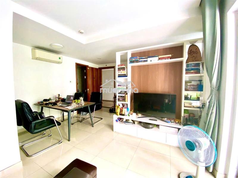 Bán căn hộ samsora có sân vườn rộng 90m2, tổng diện tích gần 150m2