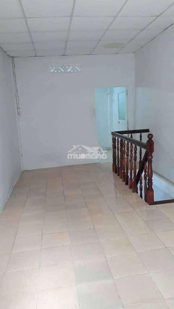 Cho thuê nhà 8tr/  nguyễn tri phương, p.9, q.10 - Ảnh 4