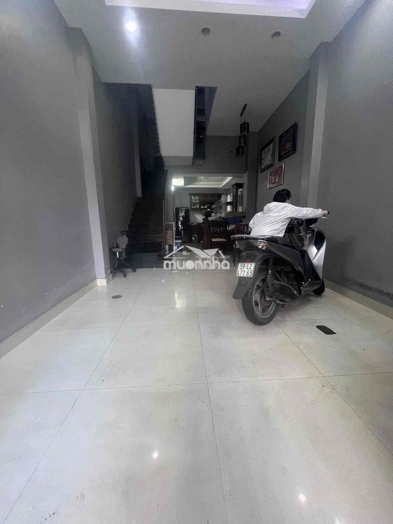 Bán nhà tô hiến thành q10 hxt 4 tầng 6pn 50m2 vuông a4 - Ảnh 3