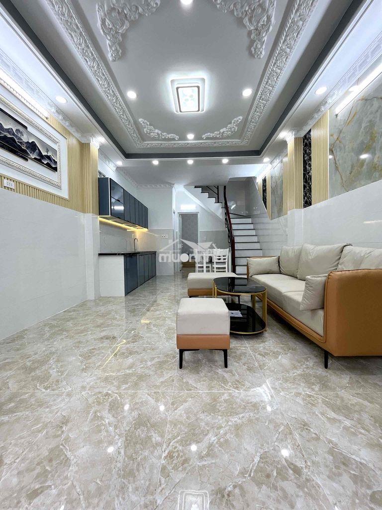 15m ra hẻm ô tô đậu dt:4x13,5m 2tầng 3pn hẻm 1806 huỳnh tấn phát.