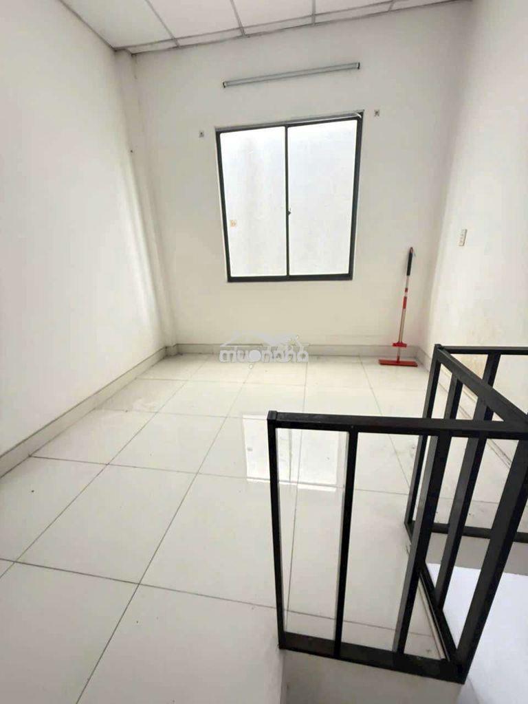 Nhà mới xây nguyễn văn quá 3x6m 1 lầu 1 sân thượng - Ảnh 2