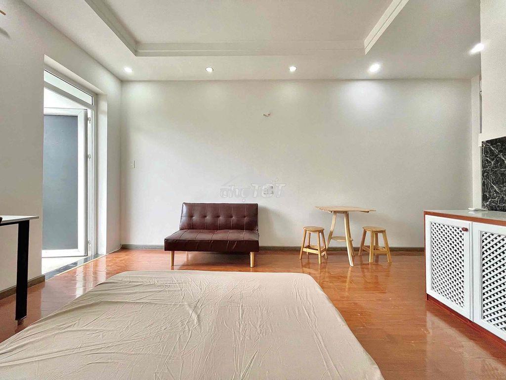 Phòng balcon cách đh văn lang 800m, gigamall - Ảnh 2
