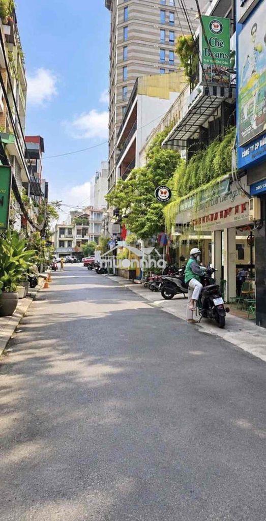 Hẻm xe hơi 6m trần hưng đạo quận 1, ngang 6x12m 1 lau