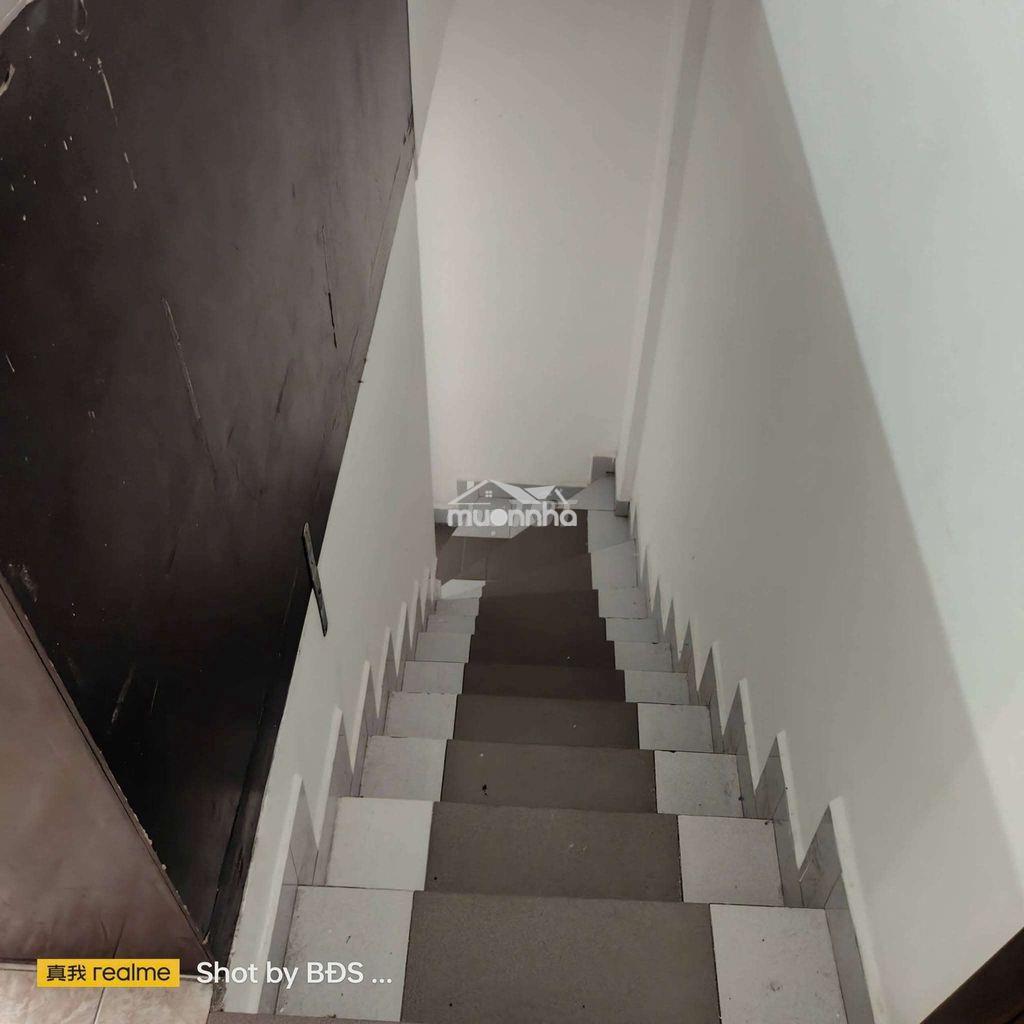 Nhà rộng khu bình triệu - 4