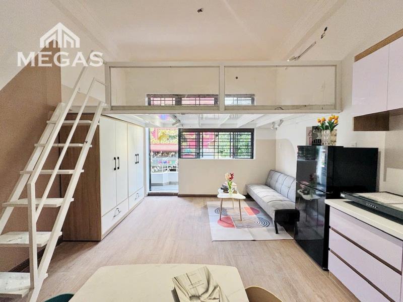 Cho thuê căn hộ gác duplex cao cấp ngay học viện cán bộ bình thạnh
