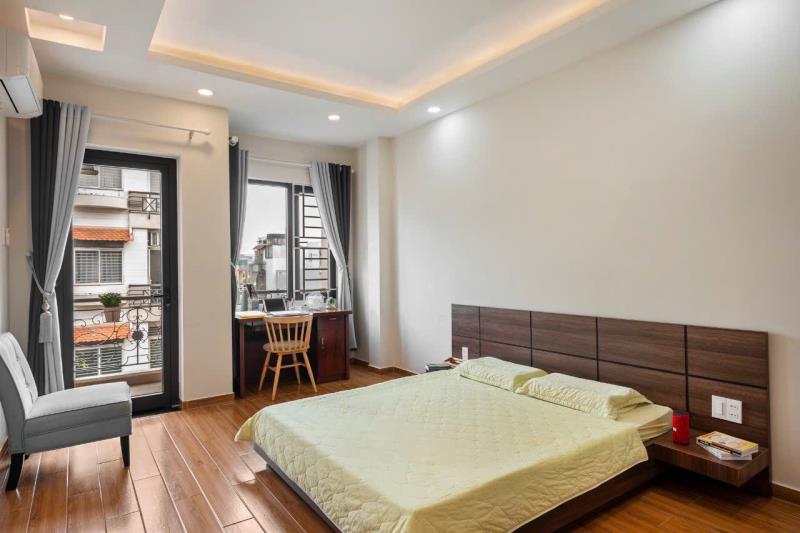 Thuê ngay căn hộ 1pn ngủ - ban công 40m2 rộng thoáng - hiện đại - ngay ngã tư hàng xanh - an ninh cao
