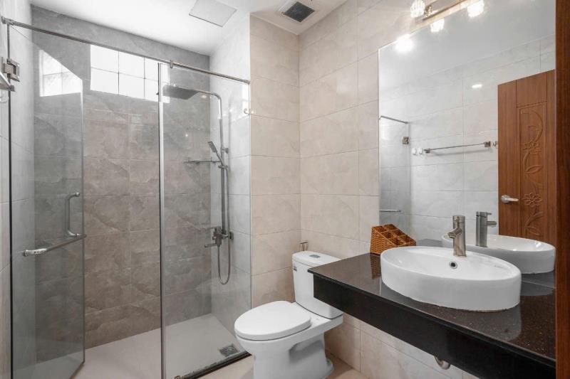 Thuê ngay căn hộ 1pn ngủ - ban công 40m2 rộng thoáng - hiện đại - ngay ngã tư hàng xanh - an ninh cao - Ảnh 4